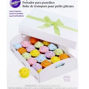 WILTON CUPCAKE CARRIER